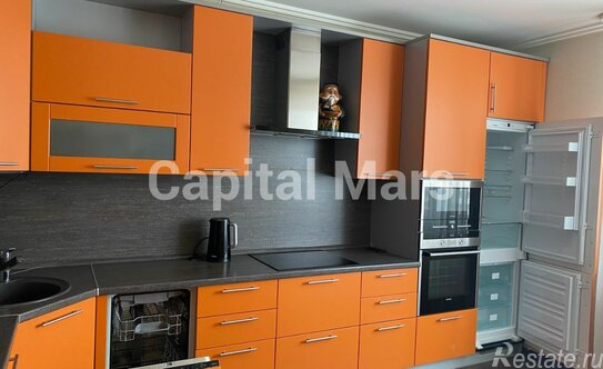 Аренда 3-комн квартиры на вторичном рынке ул Нарвская,  д. 1А,  к. 4