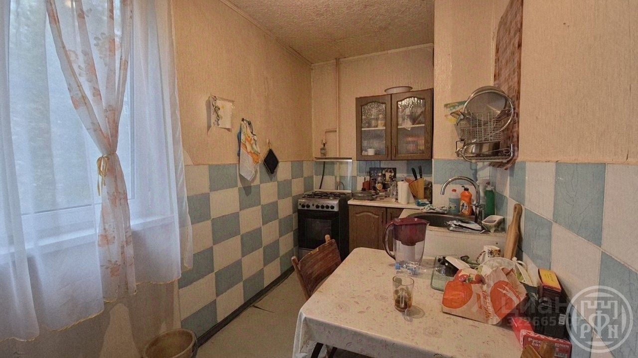 Продажа 2-комн квартиры на вторичном рынке д. Лесколово, улица Красноборская, 17