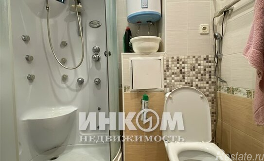 Продажа 1-комн квартиры на вторичном рынке Новосибирская улица,  д. 3