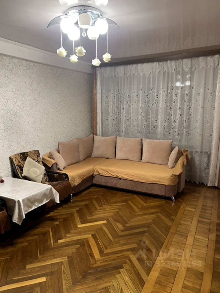 Продажа 3-комн квартиры на вторичном рынке Авиационная улица, 40