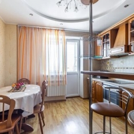 Аренда 2-комн квартиры на вторичном рынке ул Лётчика Бабушкина,  д. 22