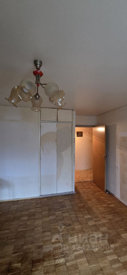 Продажа 3-комн квартиры на вторичном рынке Бирюлевская улица, 52К3