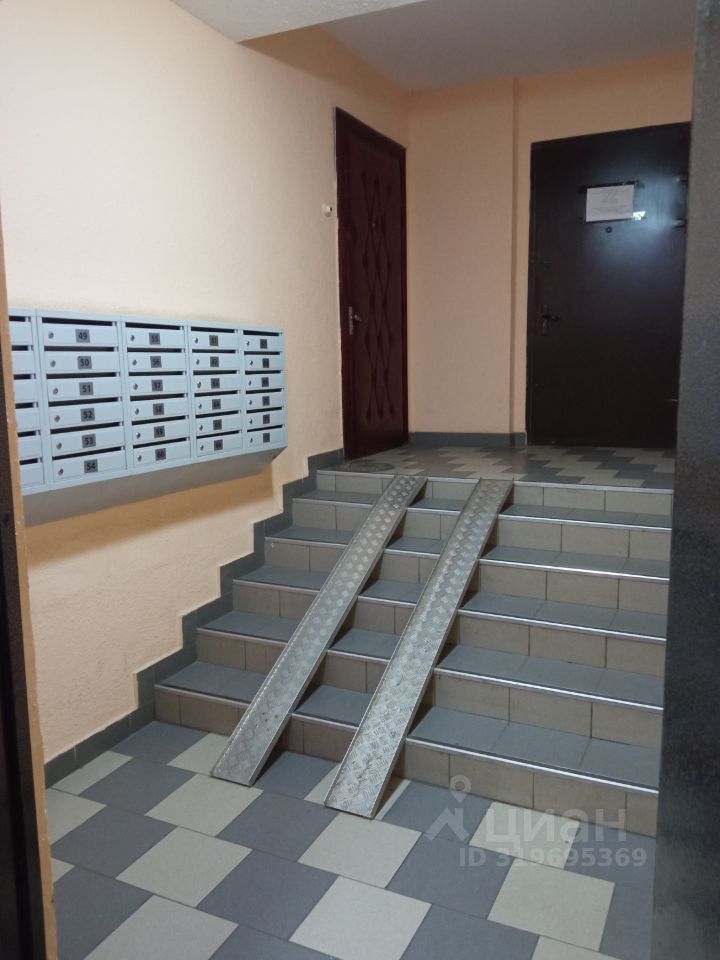 Продажа 3-комн квартиры на вторичном рынке Молоково пгт, улица Школьная, 6