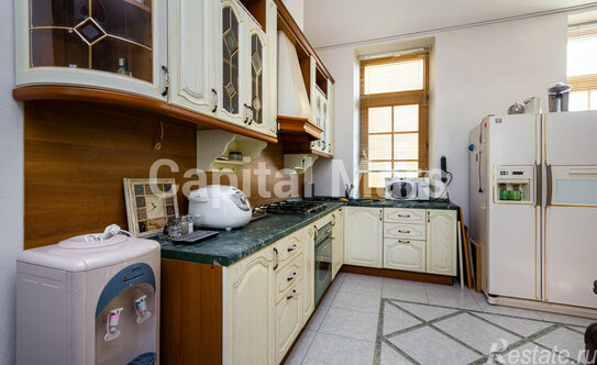 Аренда 4-комн квартиры на вторичном рынке улица Покровка,  д. 11