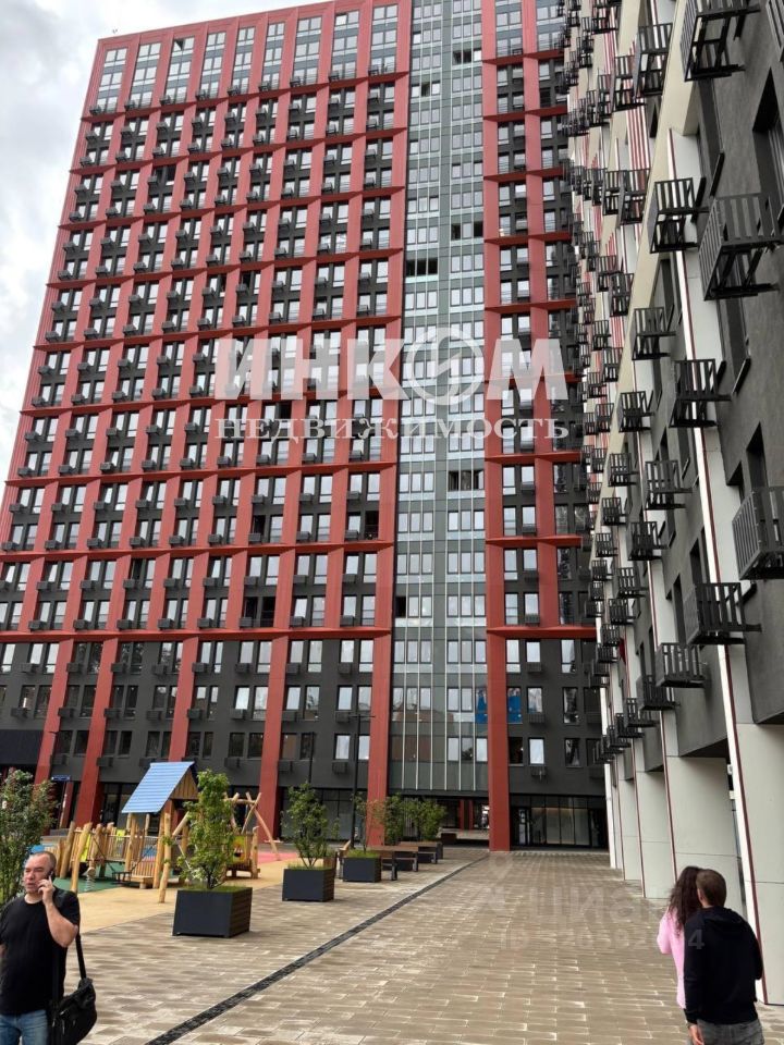 Продажа 1-комн квартиры на вторичном рынке Новоостаповская улица, 20