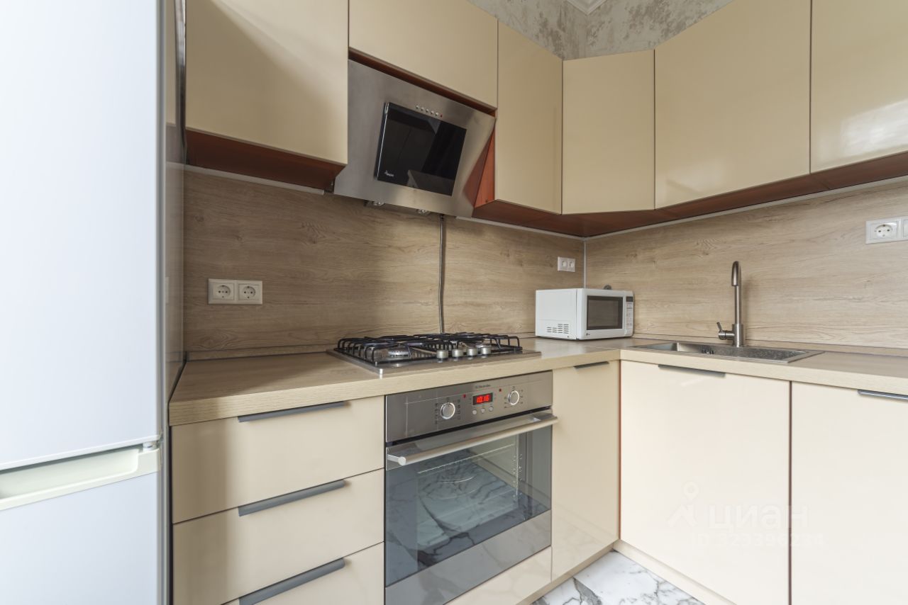 Аренда 3-комн квартиры на вторичном рынке Светлый проезд, 4К3