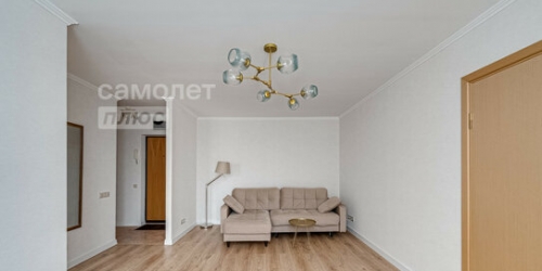 2-комн квартира улица Пилота Нестерова,  д. 11