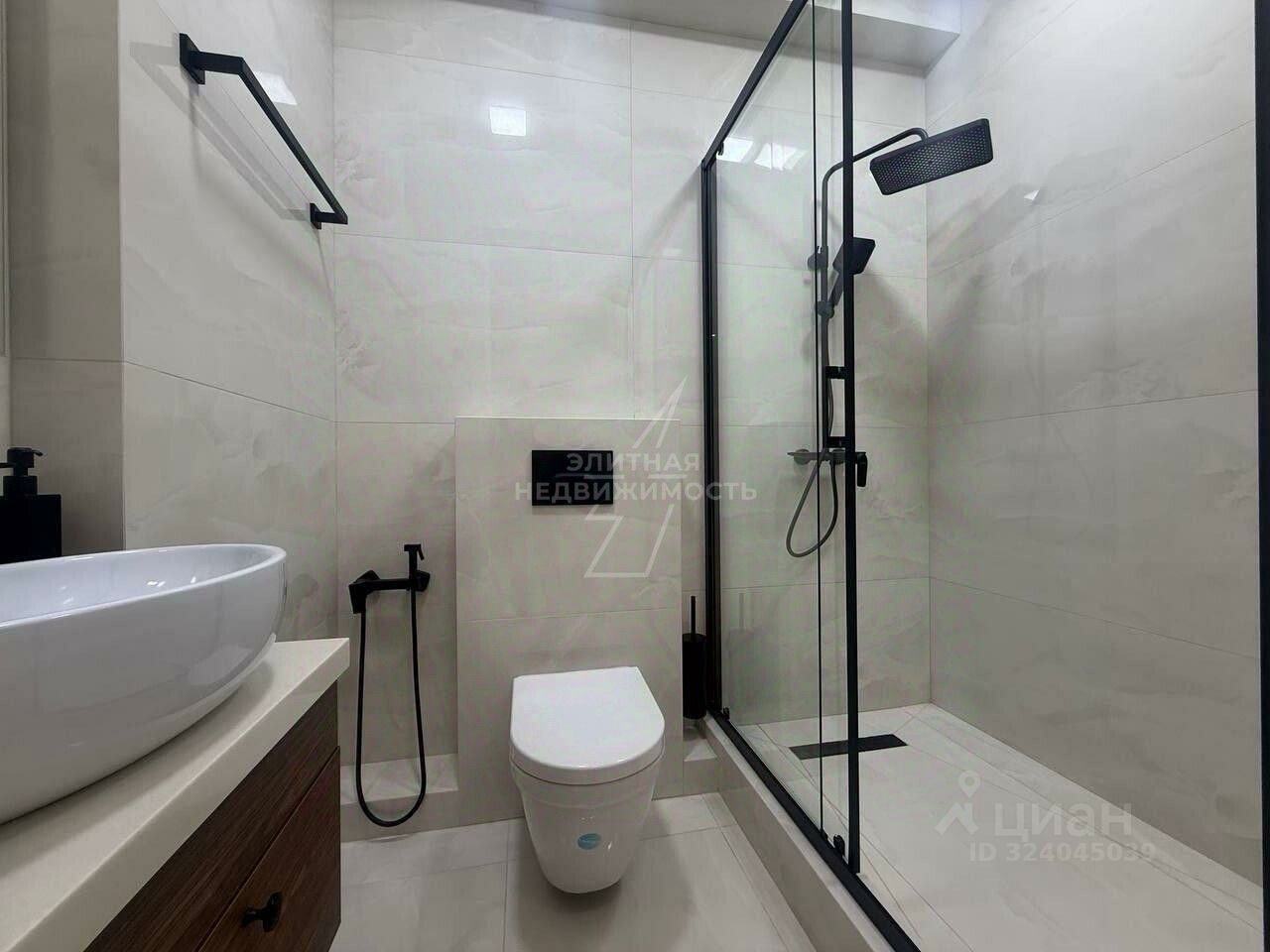 Аренда 2-комн квартиры на вторичном рынке набережная Адмирала Лазарева, 22М