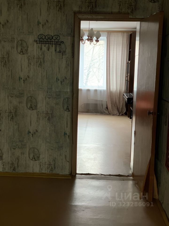 Продажа 3-комн квартиры на вторичном рынке улица Цюрупы, 15К3