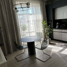 Продажа 4-комн квартиры на вторичном рынке улица Жебрунова