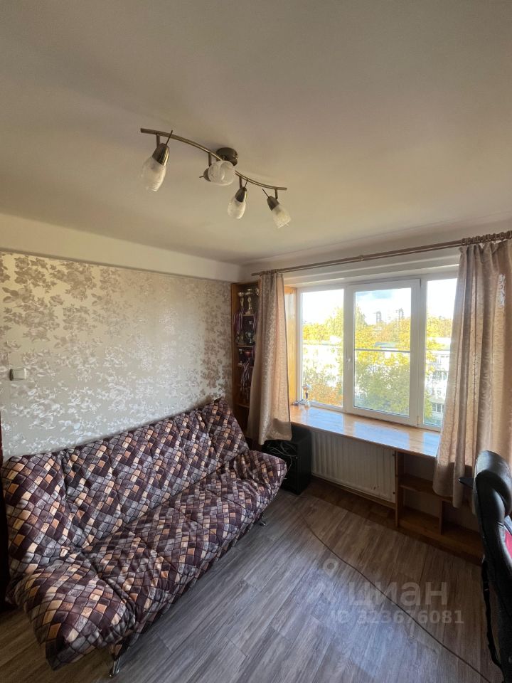 Аренда 1-комн квартиры на вторичном рынке проспект Космонавтов, 32К2