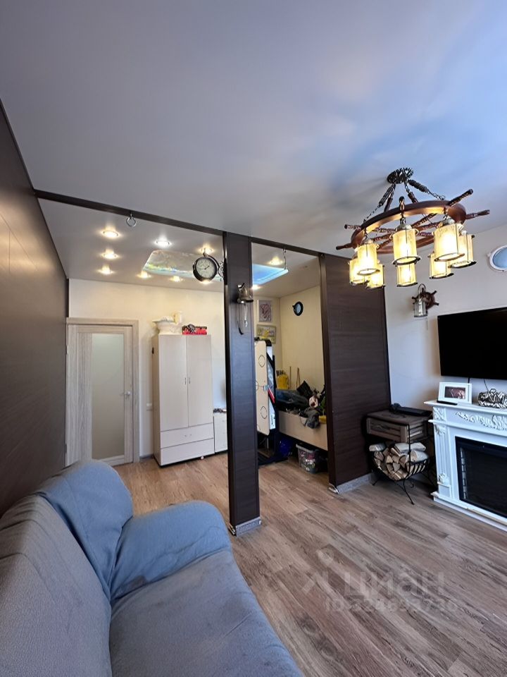 Продажа 2-комн квартиры на вторичном рынке Петергоф, улица Парковая, 20к2