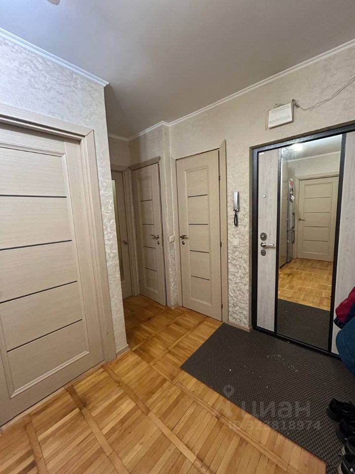 Продажа 3-комн квартиры на вторичном рынке улица Фабрициуса, 6С1