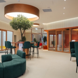 Продажа 2-комн квартиры на вторичном рынке ул Обручева,  д. 28Г,  к. 1