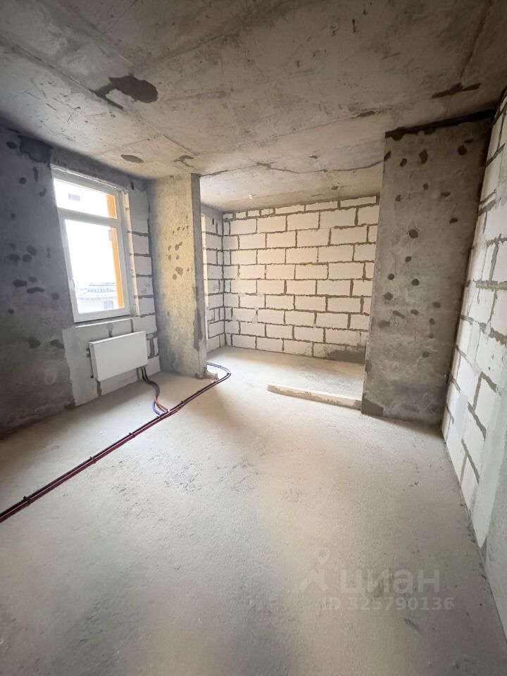 Продажа 2-комн квартиры на вторичном рынке пос. Развилка, проезд Римский, 13