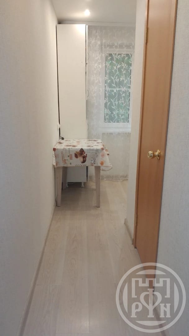 Продажа 2-комн квартиры на вторичном рынке Ломоносов г., Красного Флота ул. ,  д. 30а