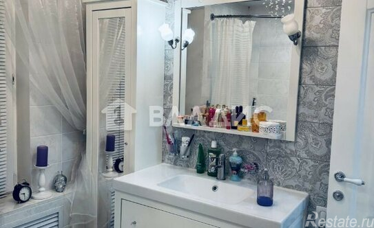 Продажа 3-комн квартиры на вторичном рынке Новоясеневский пр-кт,  д. 21,  к. 3