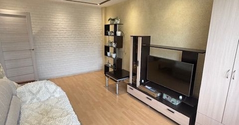 2-комн квартира улица Шелгунова, 33