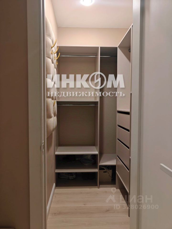 Продажа 1-комн квартиры на вторичном рынке проспект Куприна, 32к1