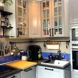 Продажа 4-комн квартиры на вторичном рынке улица Улофа Пальме,  д. 3