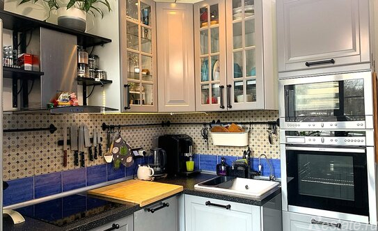 Продажа 4-комн квартиры на вторичном рынке улица Улофа Пальме,  д. 3