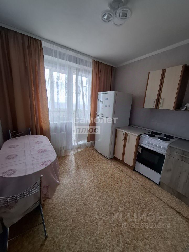 Аренда 1-комн квартиры на вторичном рынке Губернский мкр, улица Земская,  д. 6