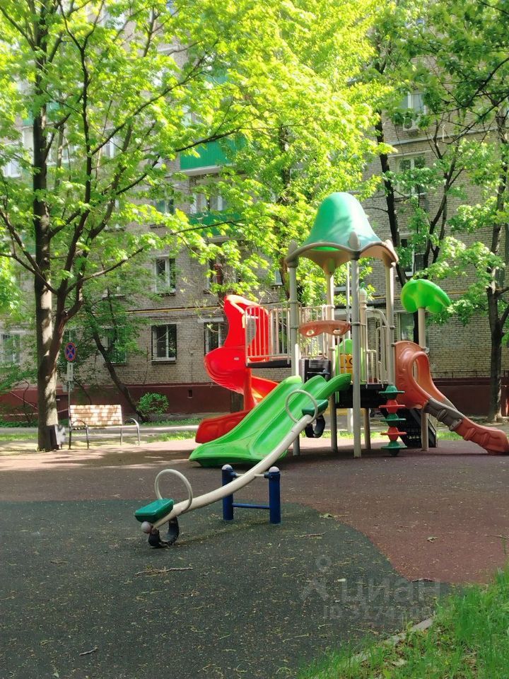 Продажа 1-комн квартиры на вторичном рынке улица Симоновский Вал, 9