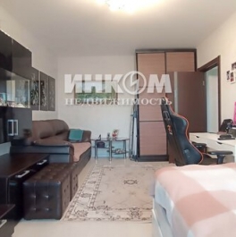 Продажа 2-комн квартиры на вторичном рынке улица Крылатские Холмы,  д. 1