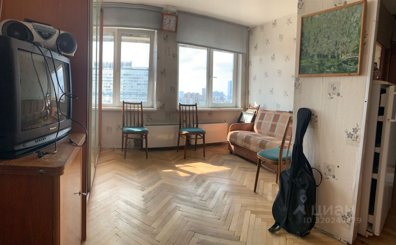 Продажа 1-комн квартиры на вторичном рынке Московский проспект, 224