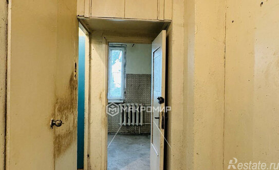 Продажа 3-комн квартиры на вторичном рынке улица Маршала Захарова,  д. 56