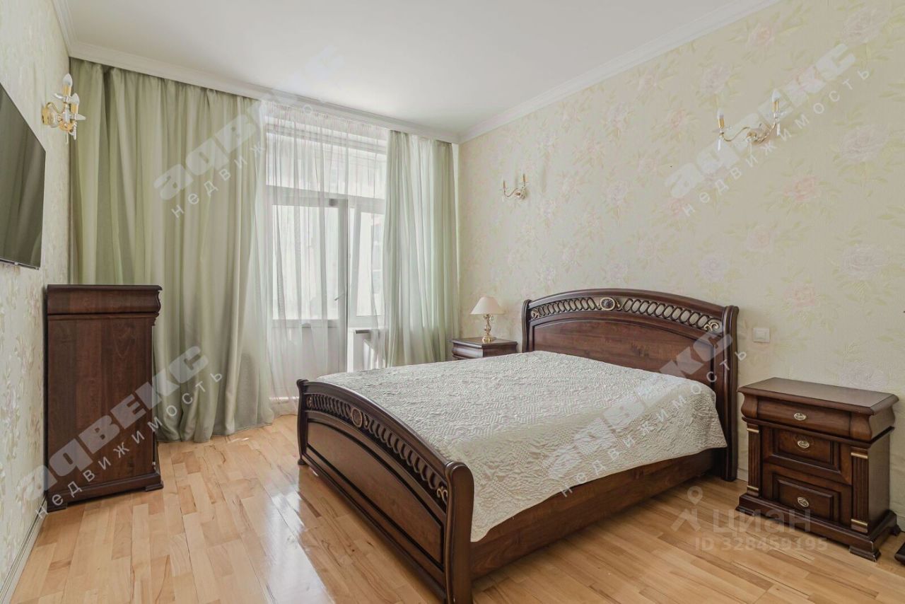 Продажа 2-комн квартиры на вторичном рынке Петрозаводская улица, 13