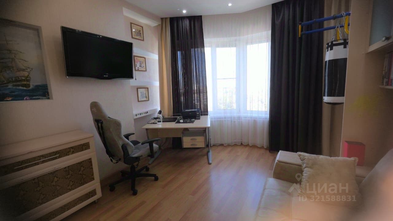 Продажа 2-комн квартиры на вторичном рынке Химки, Первомайская улица, 5