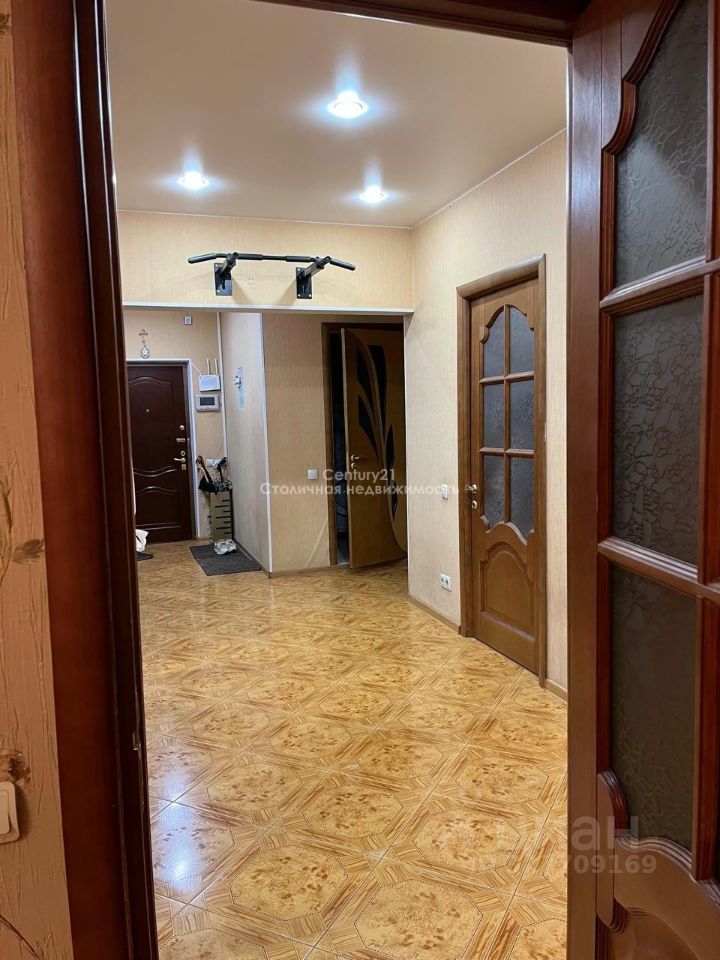Продажа 3-комн квартиры на вторичном рынке улица 8-я Соколиной Горы,  д. 8к2