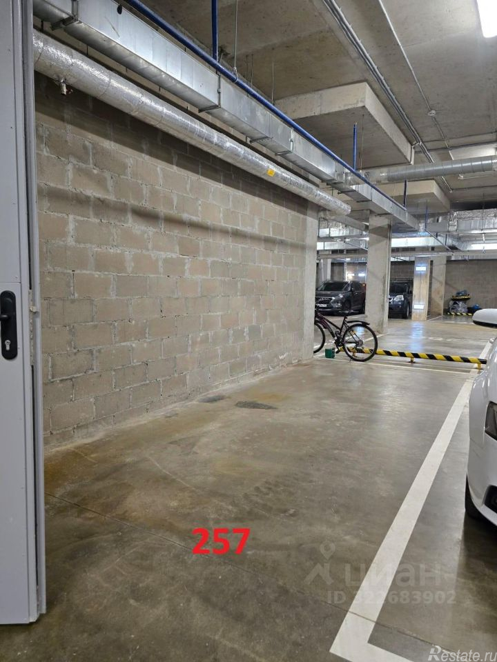 Продажа гаража Изумрудные холмы, бульвар Космонавтов,  д. 12