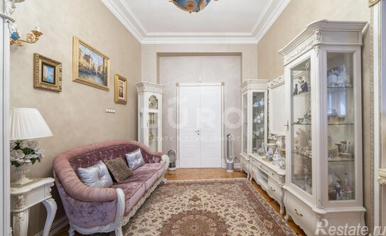 Продажа 6-комн квартиры на вторичном рынке Тверская улица,  д. 9