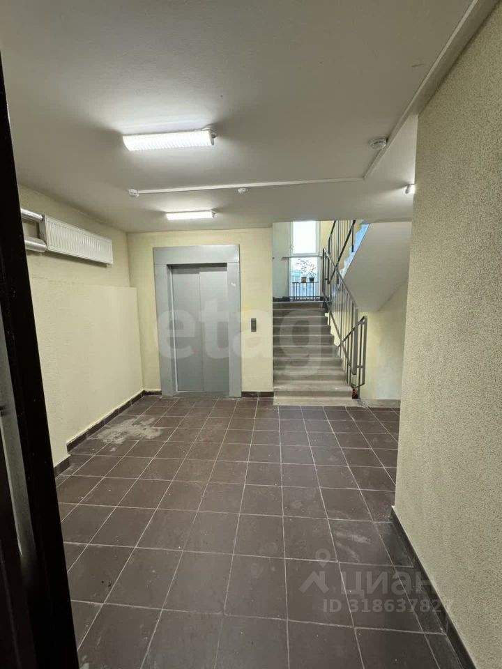 Продажа 1-комн квартиры на вторичном рынке Ломоносов, Михайловская улица, 51