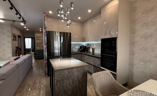 Продажа 2-комн квартиры на вторичном рынке Бухарестская М. ул,  д. 12 с1