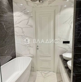 Продажа 3-комн квартиры на вторичном рынке Мосфильмовская улица,  д. 8