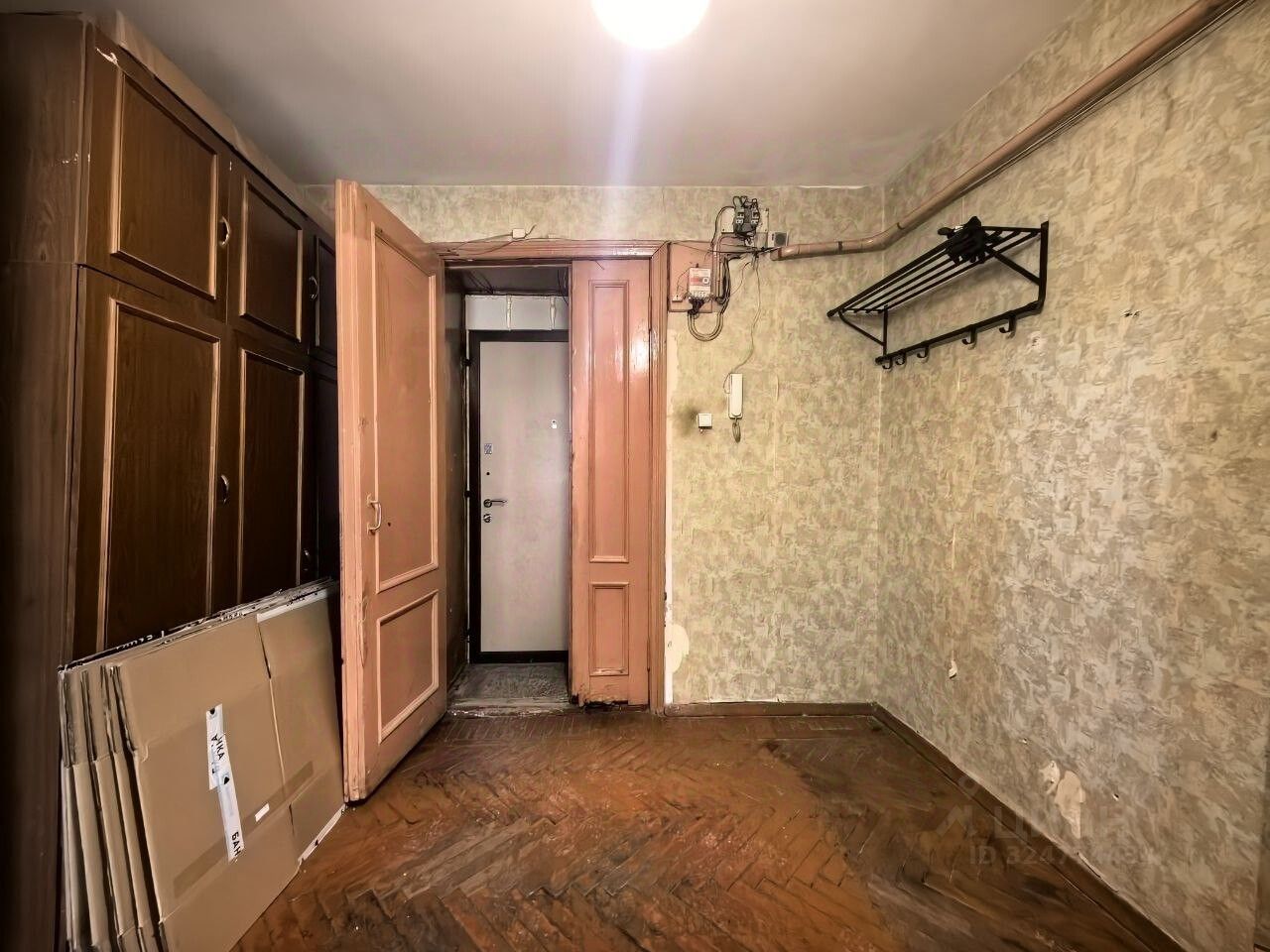 Продажа комнаты Угловой переулок, 4