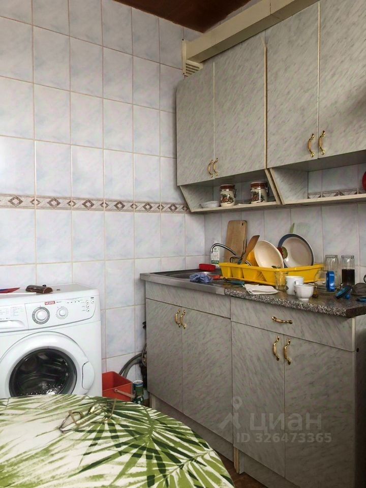 Продажа 3-комн квартиры на вторичном рынке пос. Зимитицы, 6