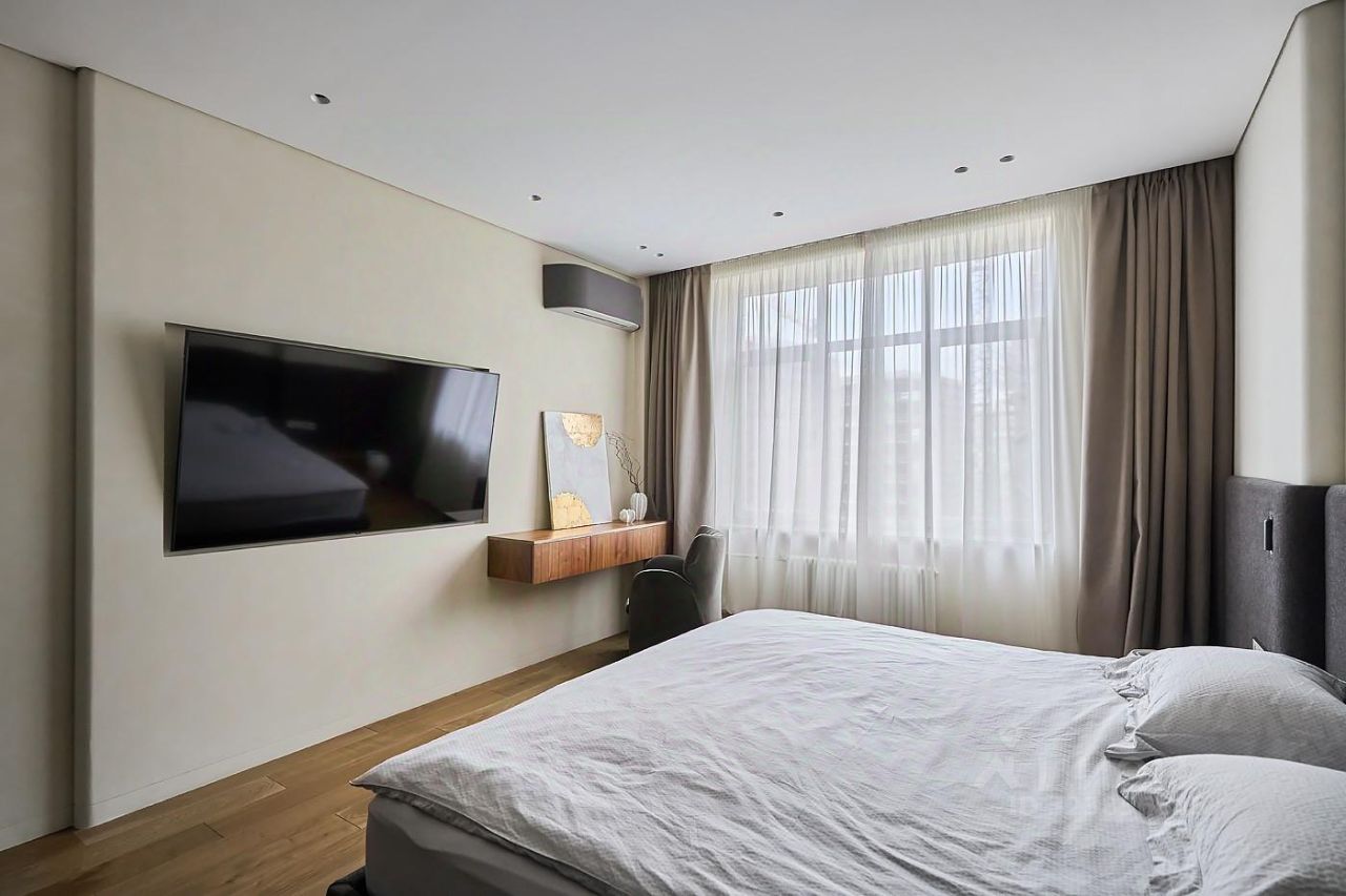 Продажа 3-комн квартиры на вторичном рынке 2-я Фрунзенская улица, 2/36