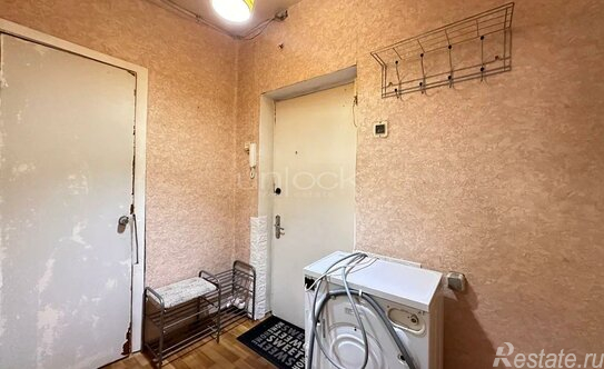 Продажа 1-комн квартиры на вторичном рынке улица Серпуховский Вал,  д. 13