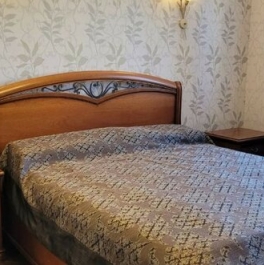 Продажа 3-комн квартиры на вторичном рынке ул Святоозерская,  д. 32
