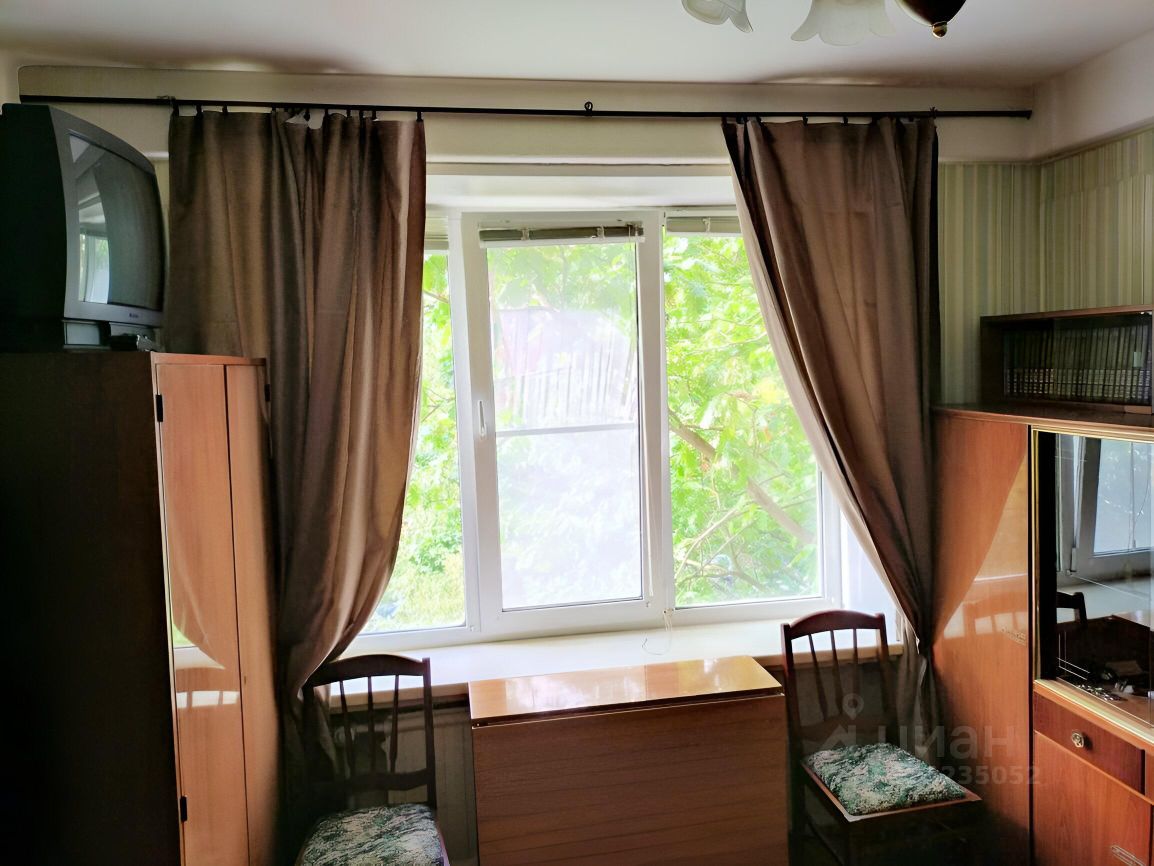 Продажа 1-комн квартиры на вторичном рынке Будапештская улица,  д. 5К2