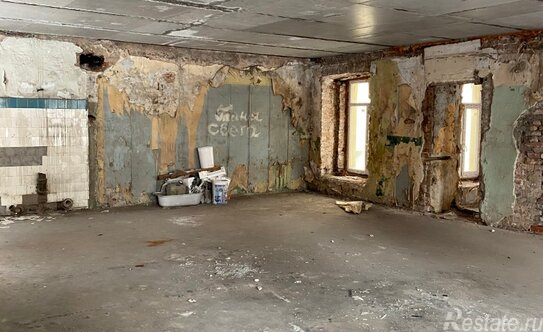 Продажа 4-комн квартиры на вторичном рынке улица Марата,  д. 70А-70Б