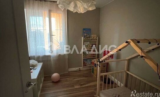 Продажа 2-комн квартиры на вторичном рынке Загребский бульвар,  д. 7 к3