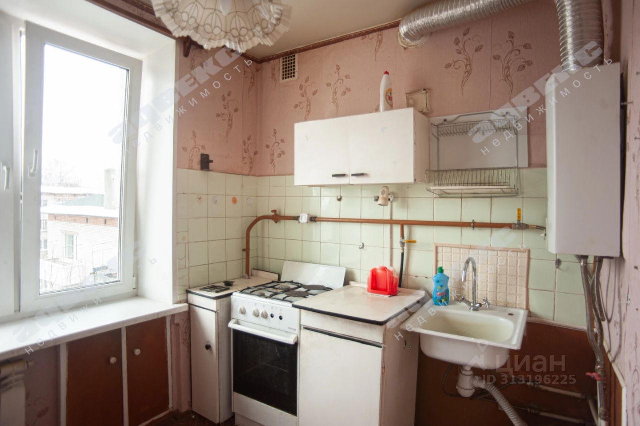 Продажа 2-комн квартиры на вторичном рынке Петергоф, бульвар Разведчика, 14к4