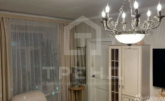 Продажа 4-комн квартиры на вторичном рынке Пионерская улица,  д. 11