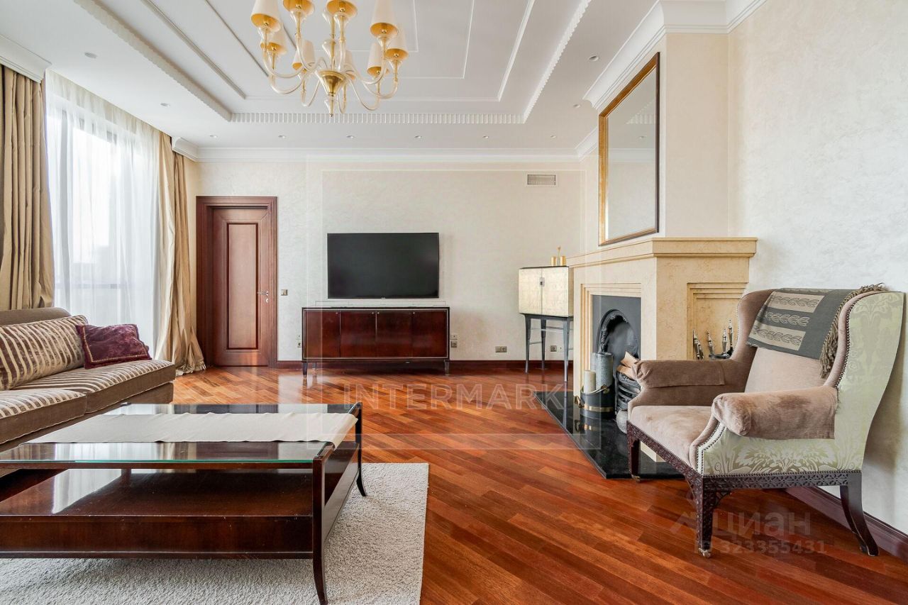 Аренда 4-комн квартиры на вторичном рынке улица Остоженка, 27К2