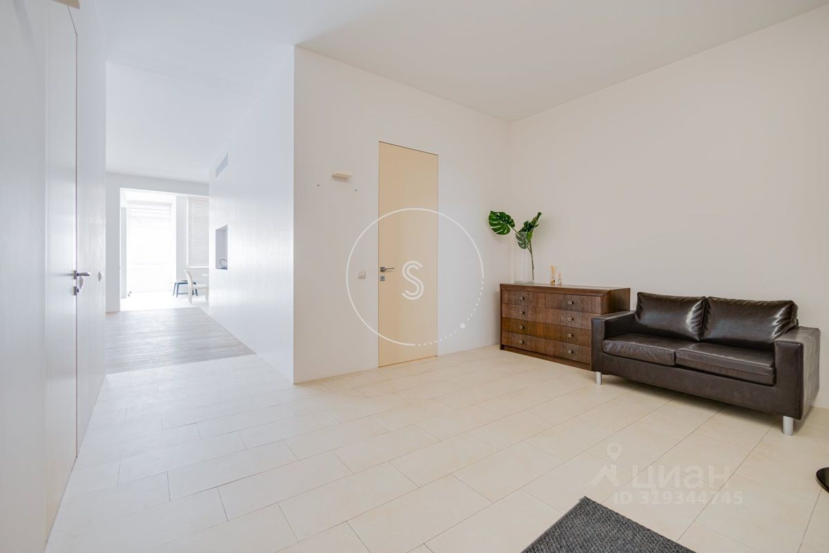 Аренда 3-комн квартиры на вторичном рынке д. Жуковка, 58